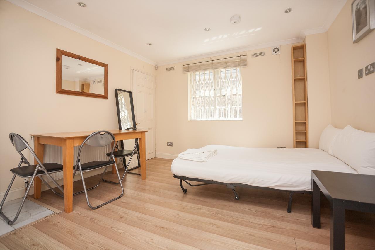 Apartment 123 London