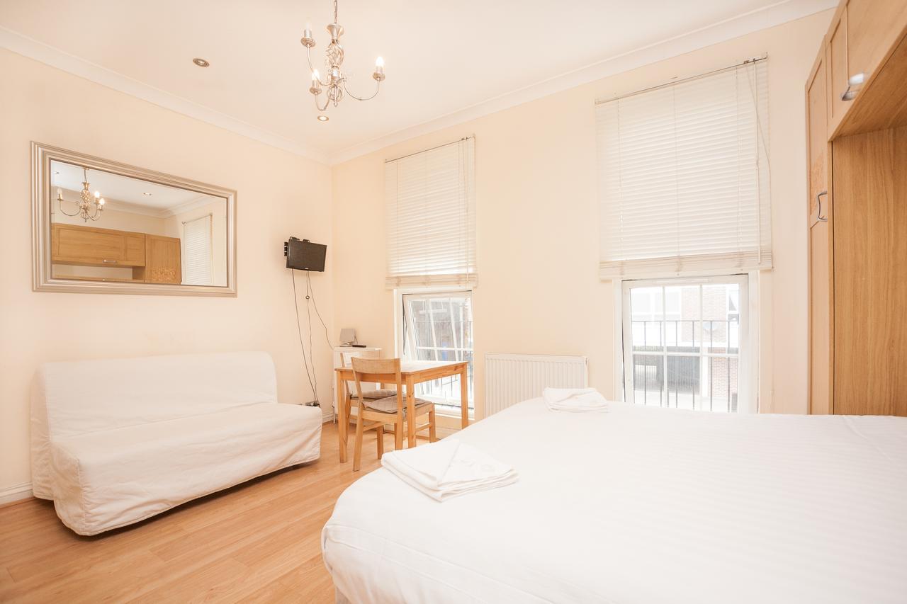 Apartment 123 London